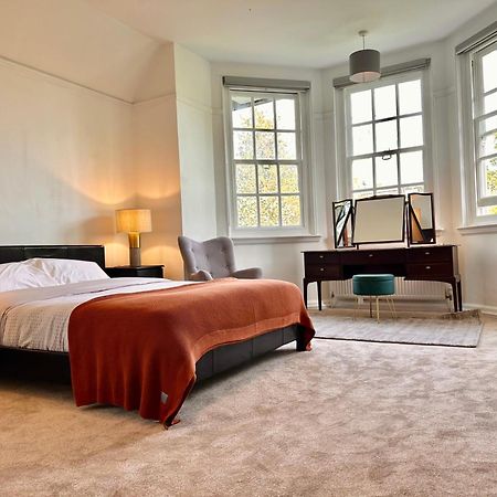 The Vicarage Tooting, Sw17 Hotel Лондон Екстериор снимка