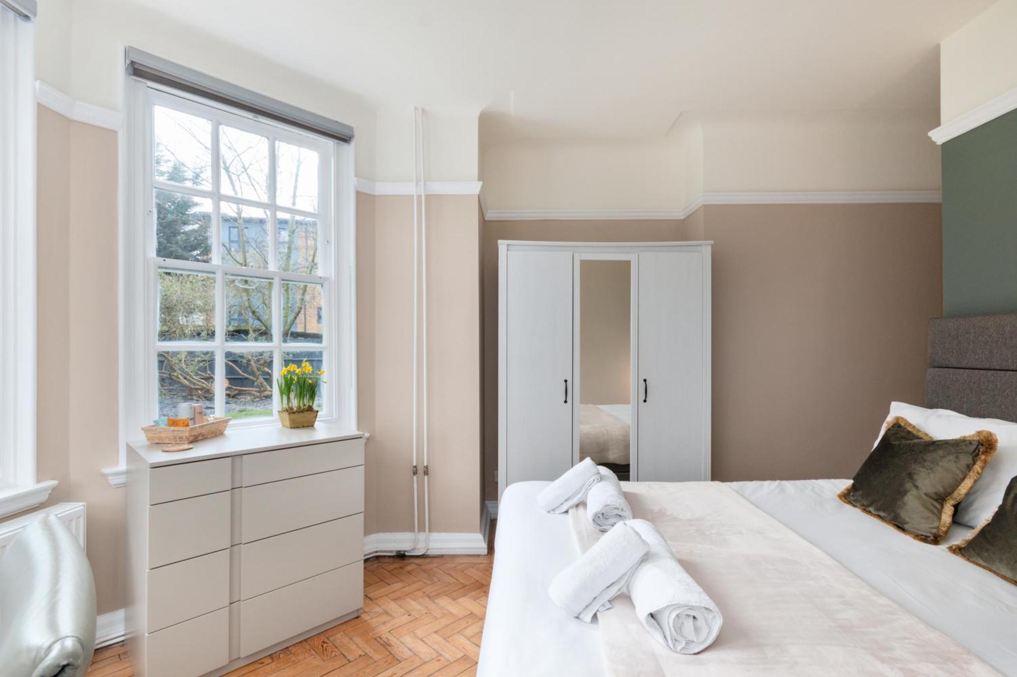The Vicarage Tooting, Sw17 Hotel Лондон Екстериор снимка