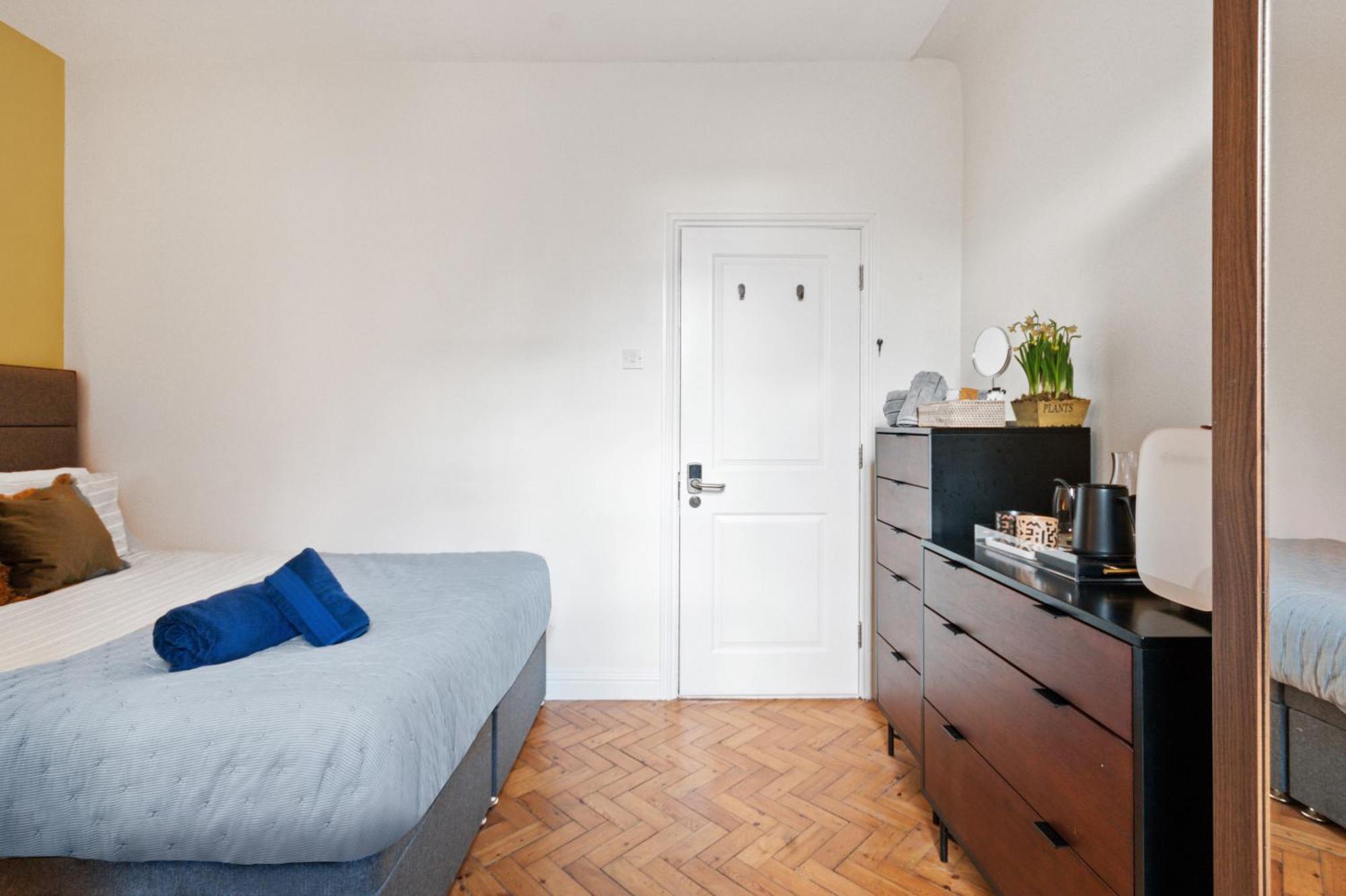 The Vicarage Tooting, Sw17 Hotel Лондон Екстериор снимка